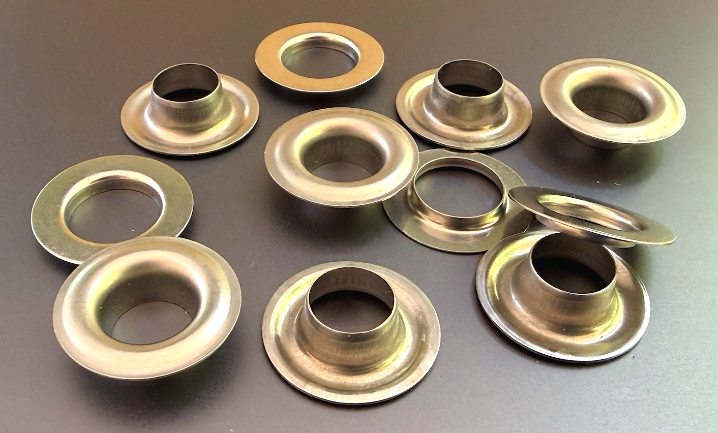 UK wholesale trade suppliers High quality stainless steel eyelet.